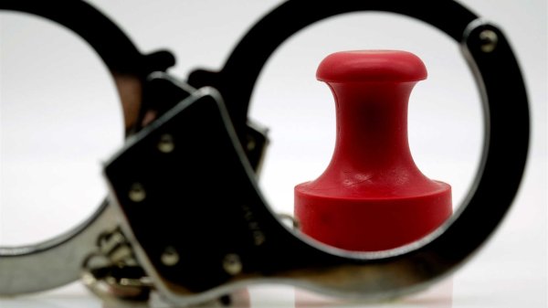 配资炒股给股票 最高检：依法从严惩治中介组织财务造假相关犯罪 促进资本市场健康稳定发展